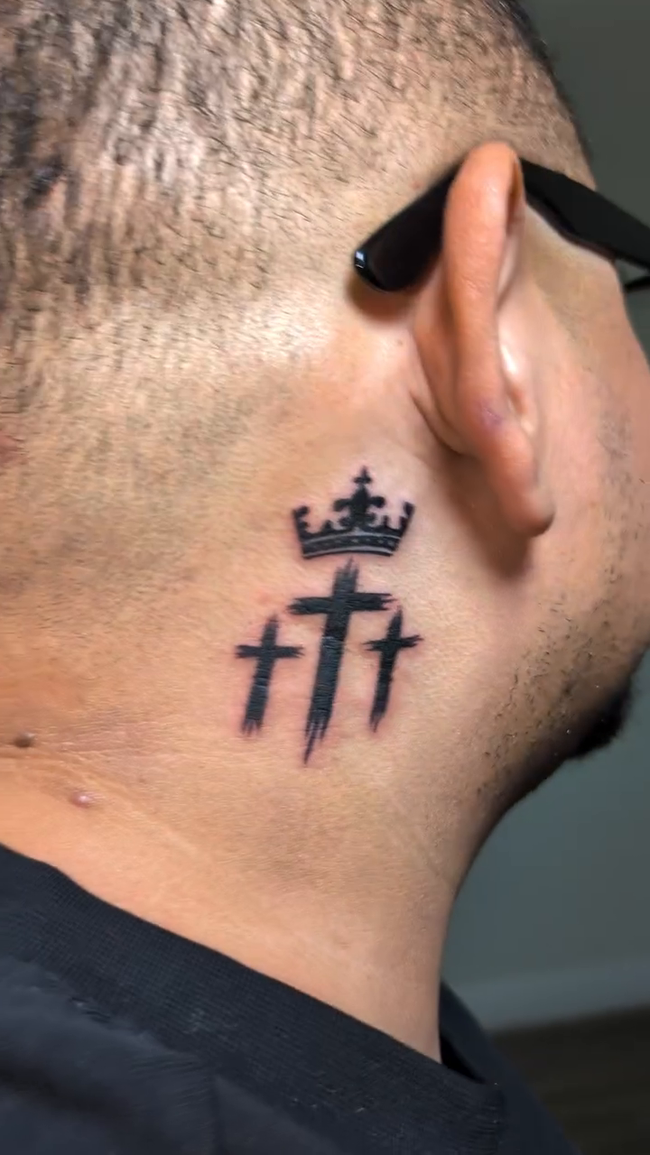 Tattoo by @tonytattoo_oficial — illustrative