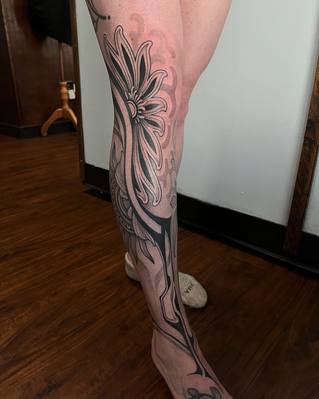 Tattoo by @avreysimone — black_and_grey, ornamental
