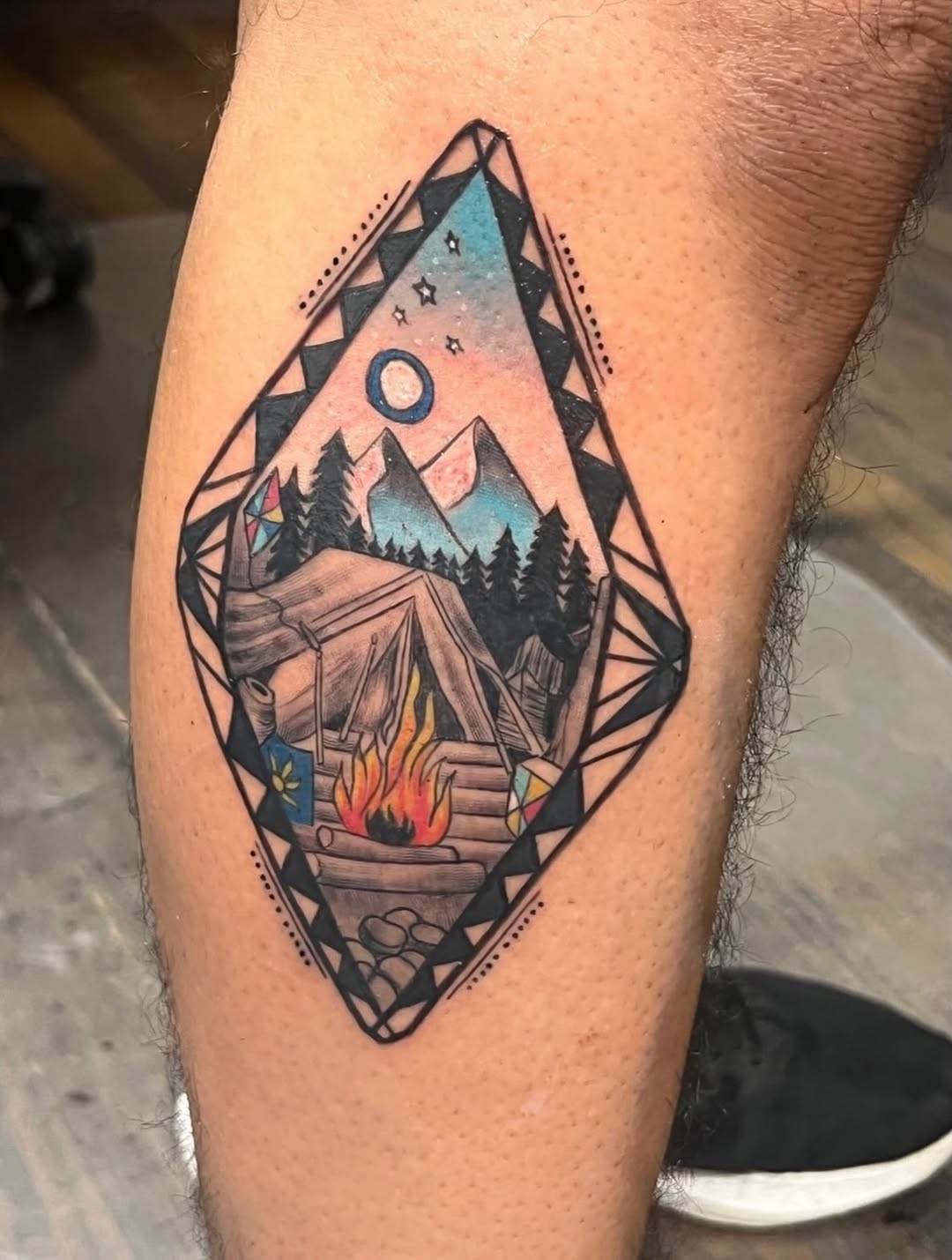 Tattoo by @lil_barbs — geometric