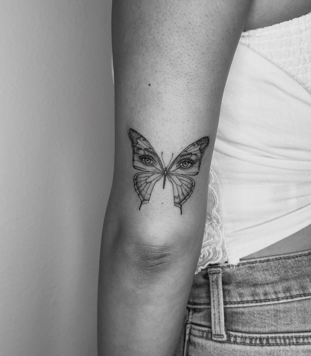 Tattoo by @ashleylorrainetattoos β fine_line, realism