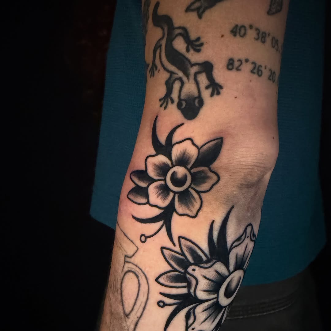 Tattoo by @anttattoos_ — american_traditional, black_and_grey