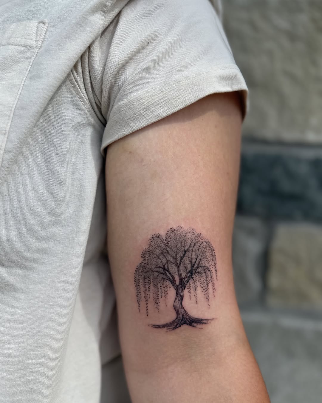 Tattoo by @inkedbyrags β fine_line