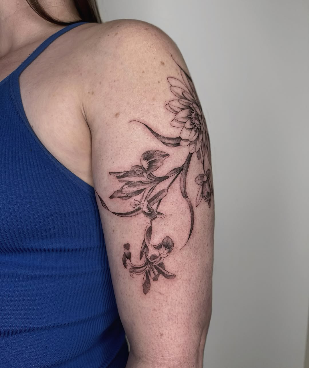 Tattoo by @alyssavart — black_and_grey