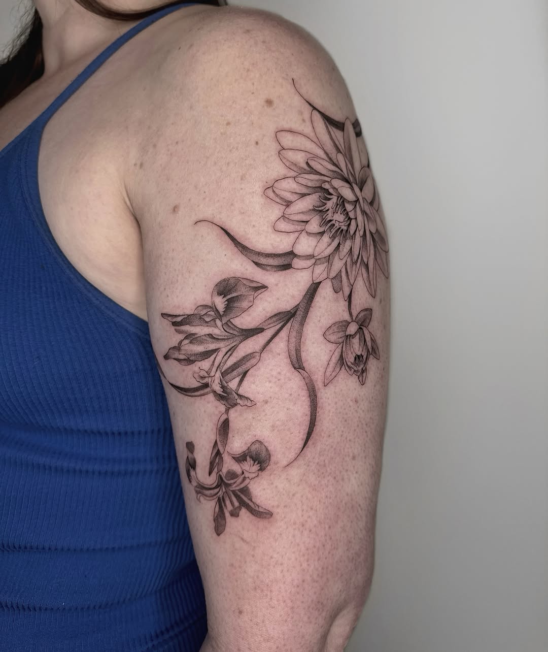 Tattoo by @alyssavart — black_and_grey