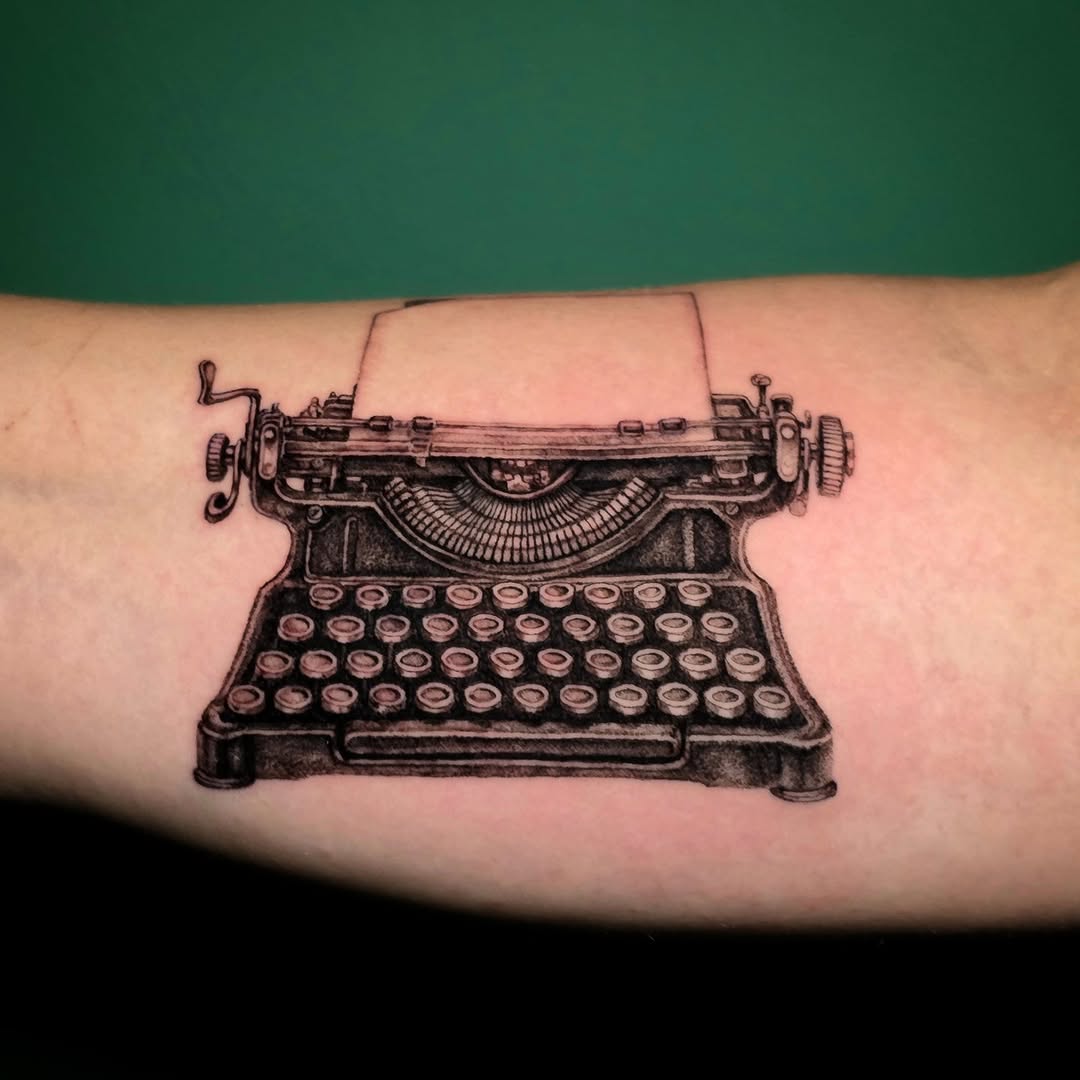 Tattoo by @dehoyosink — realism, black_and_grey