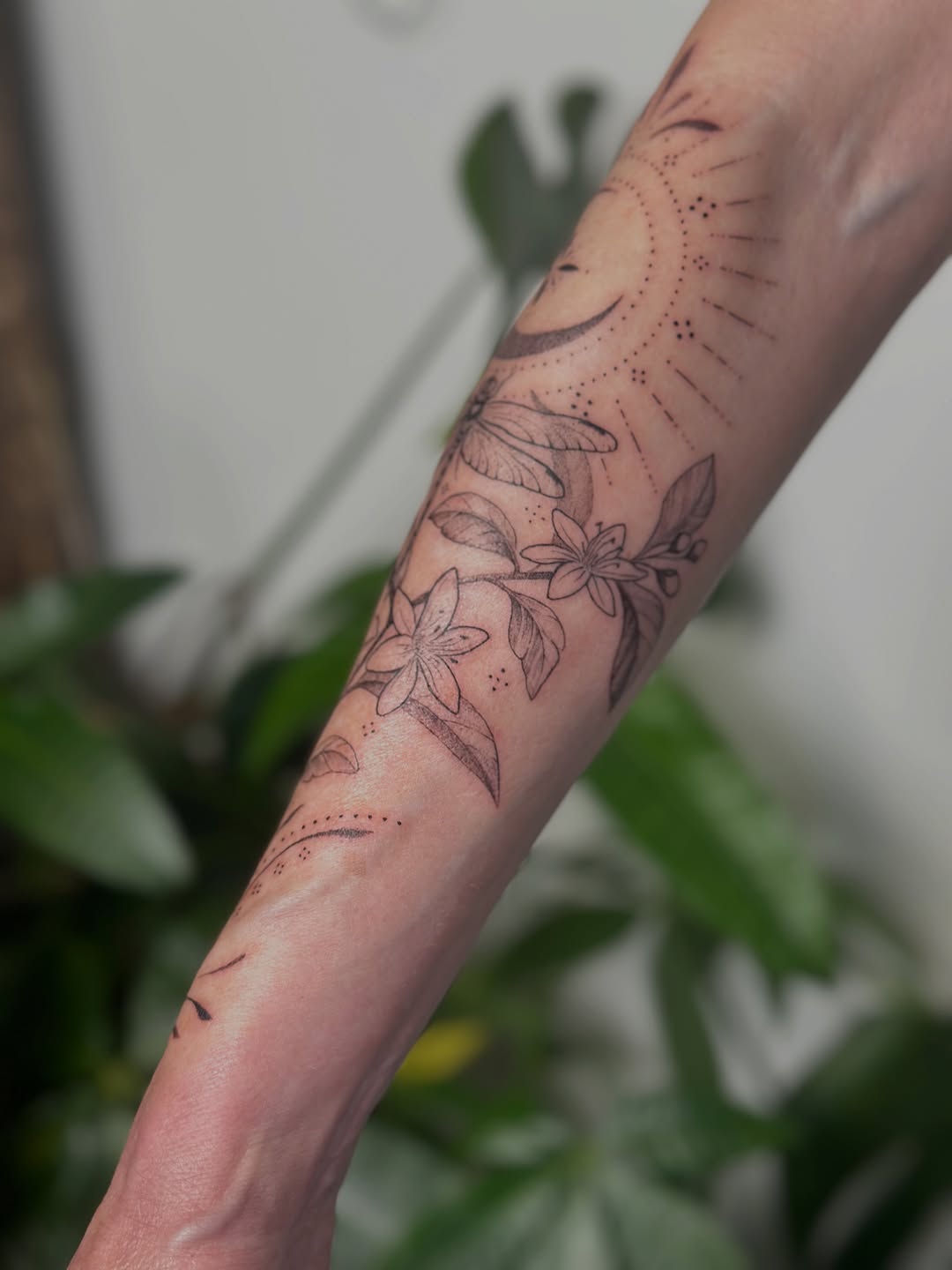 Tattoo by @santiagogdon β fine_line