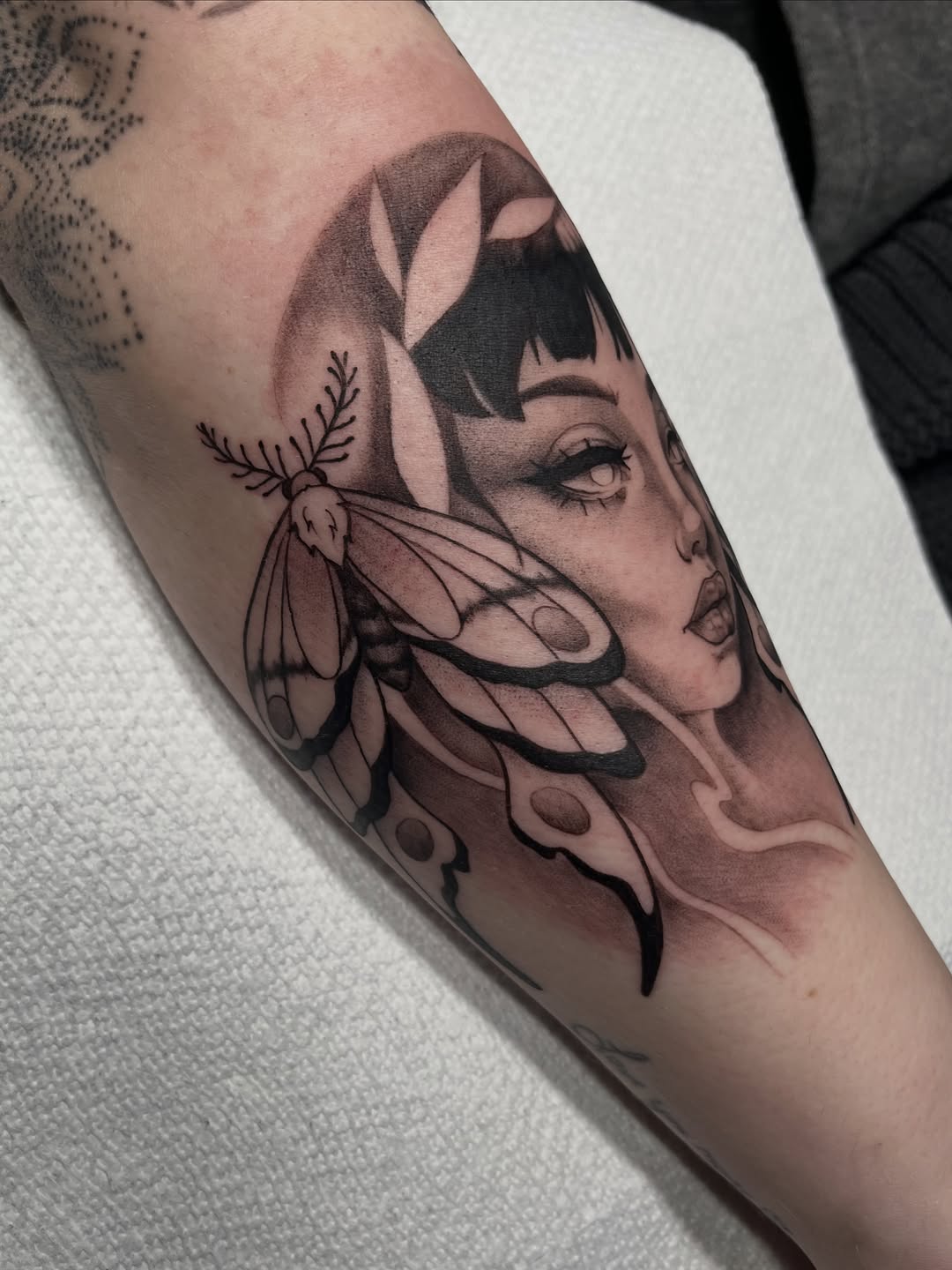 Tattoo by @tys.tattoos12 โ black_and_grey