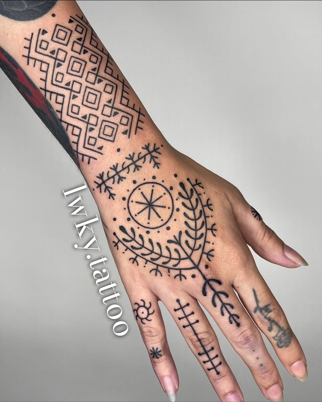 Tattoo by @lwky.tattoo โ geometric, ornamental