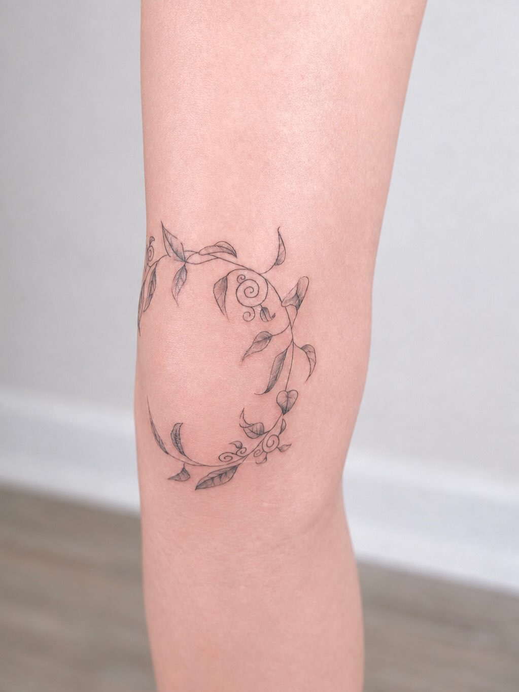 Tattoo by @elanatattoos โ fine_line, illustrative