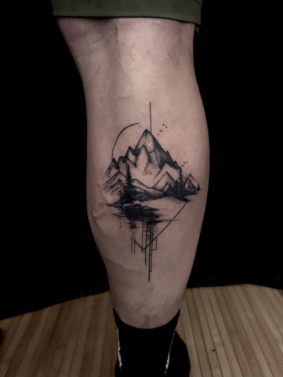 Tattoo by @letmechangemyusernamepleaseomg — geometric, dotwork