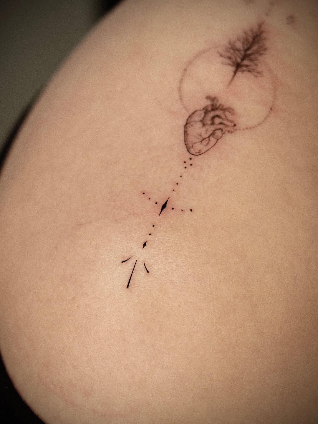 Tattoo by @orma_tattoo — fine_line, minimalist