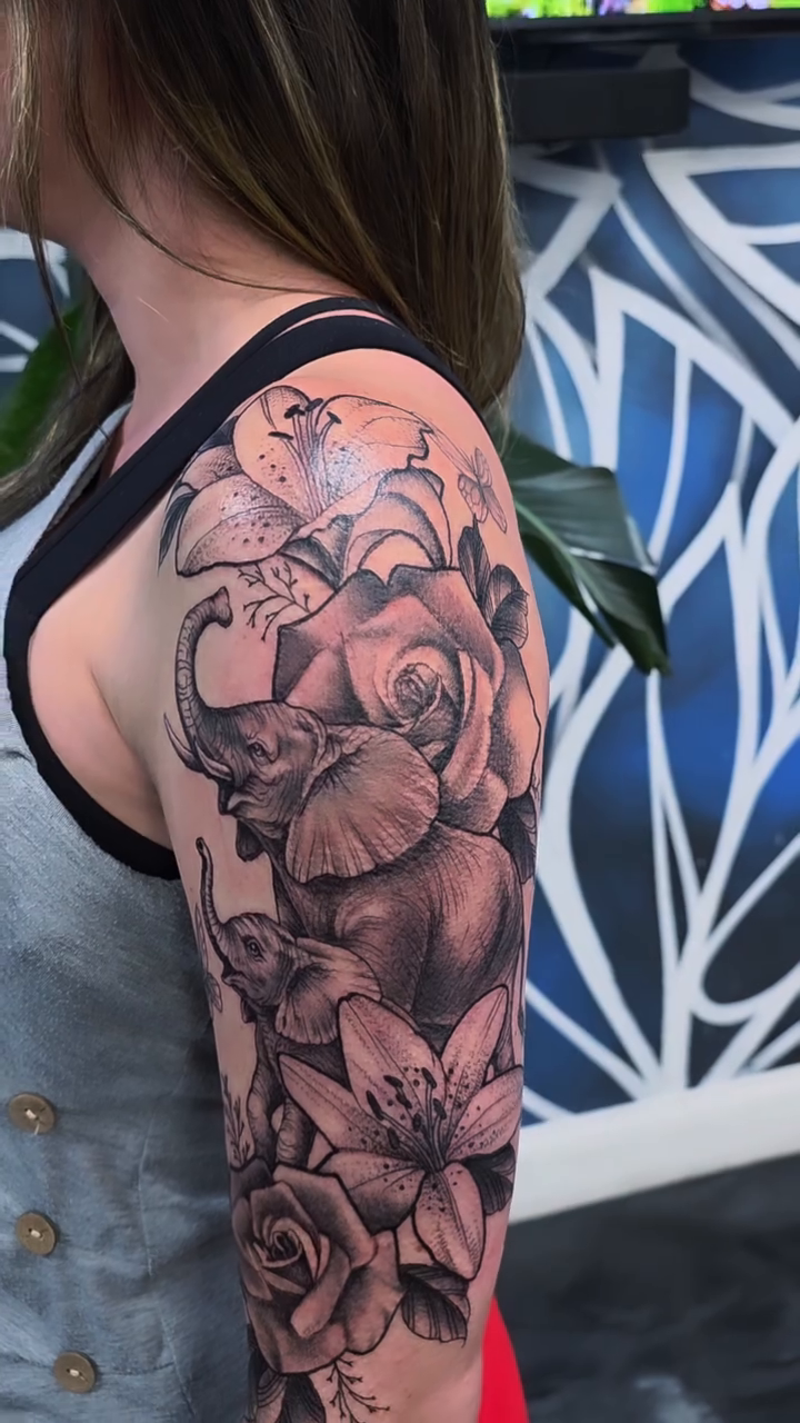 Tattoo by @jniahstylee โ black_and_grey, realism