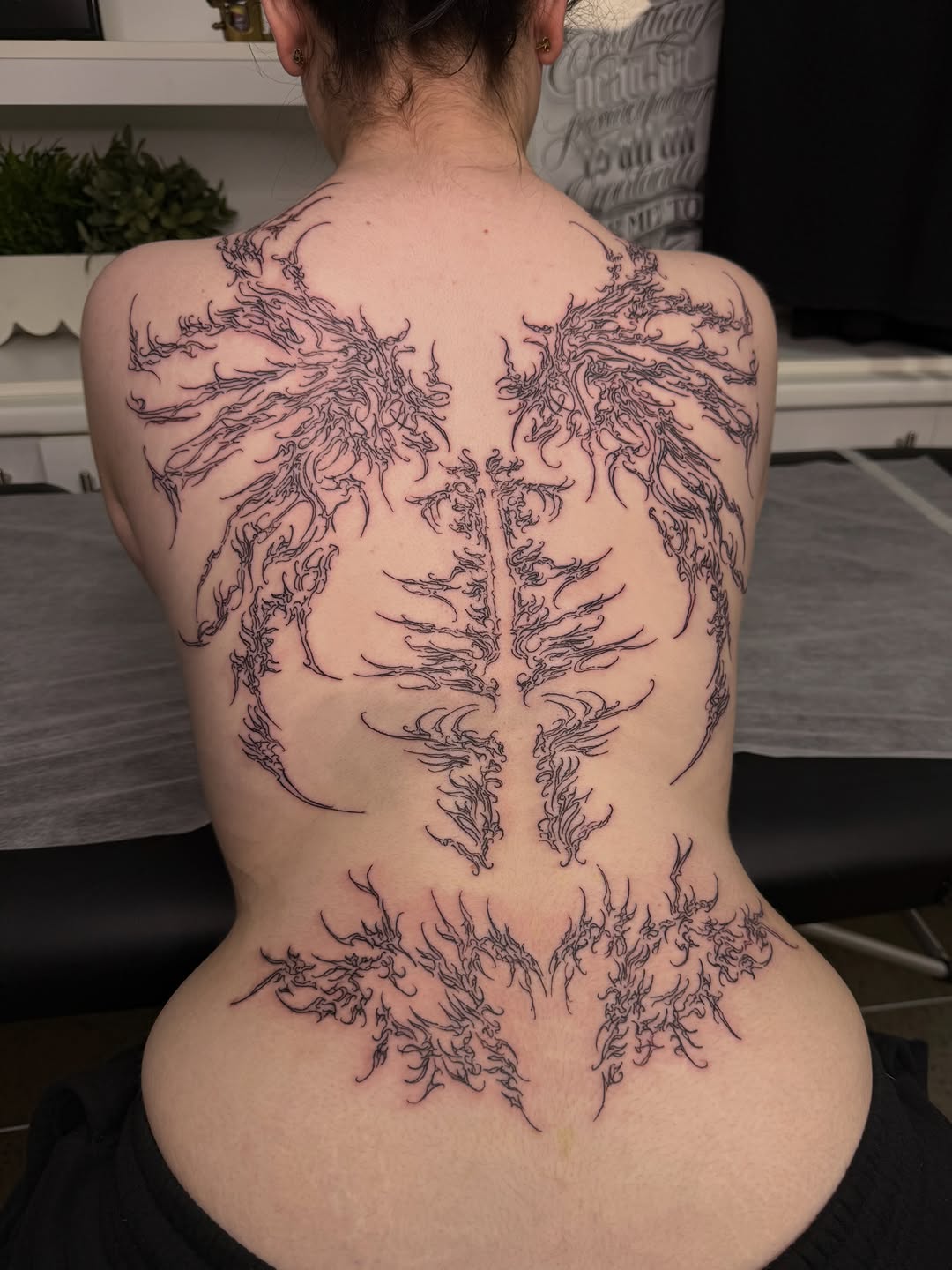 Tattoo by @diiv4n — blackwork, geometric