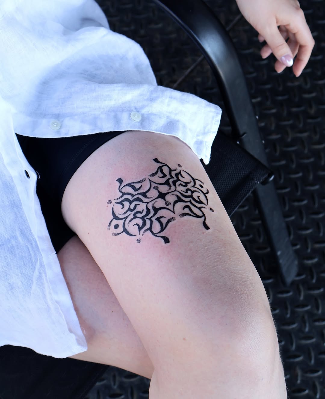 Tattoo by @ladybao.tattoo โ geometric, dotwork