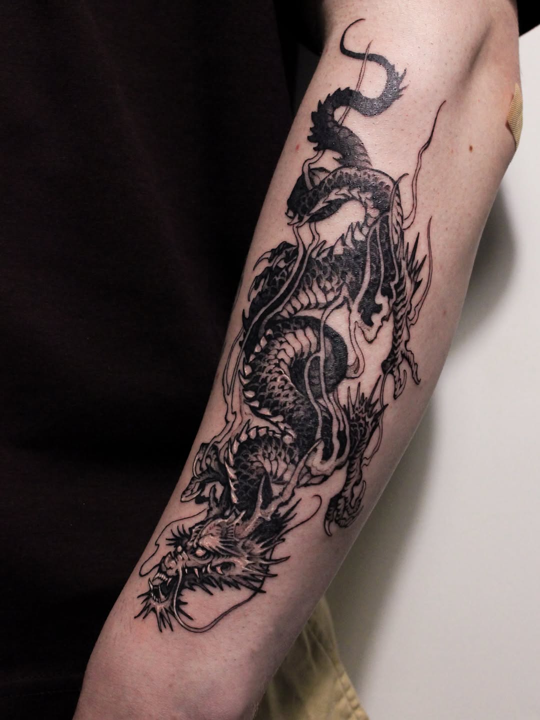 Tattoo by @wooleh__ — japanese_irezumi, blackwork