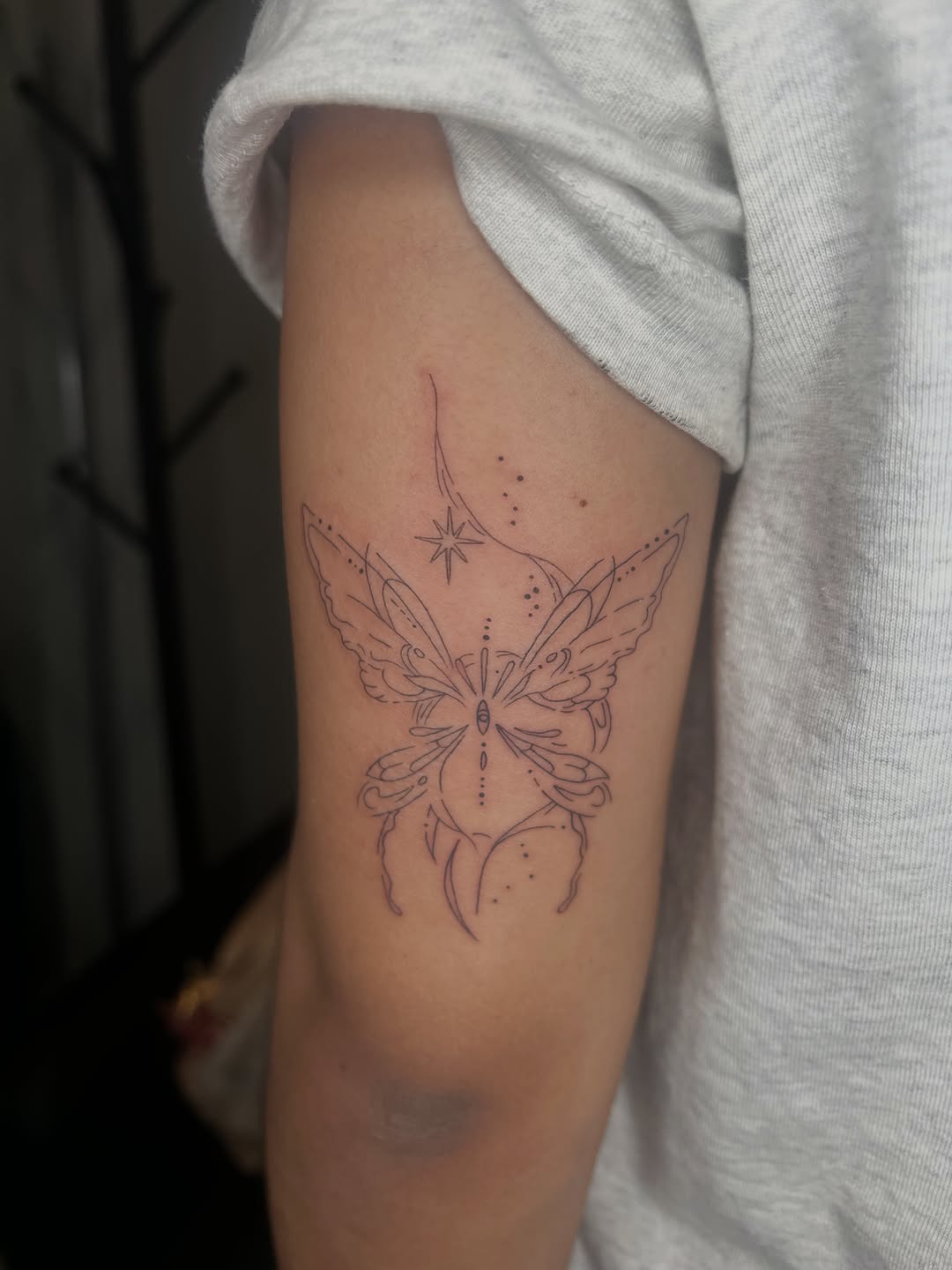 Tattoo by @skinsagastudio — fine_line