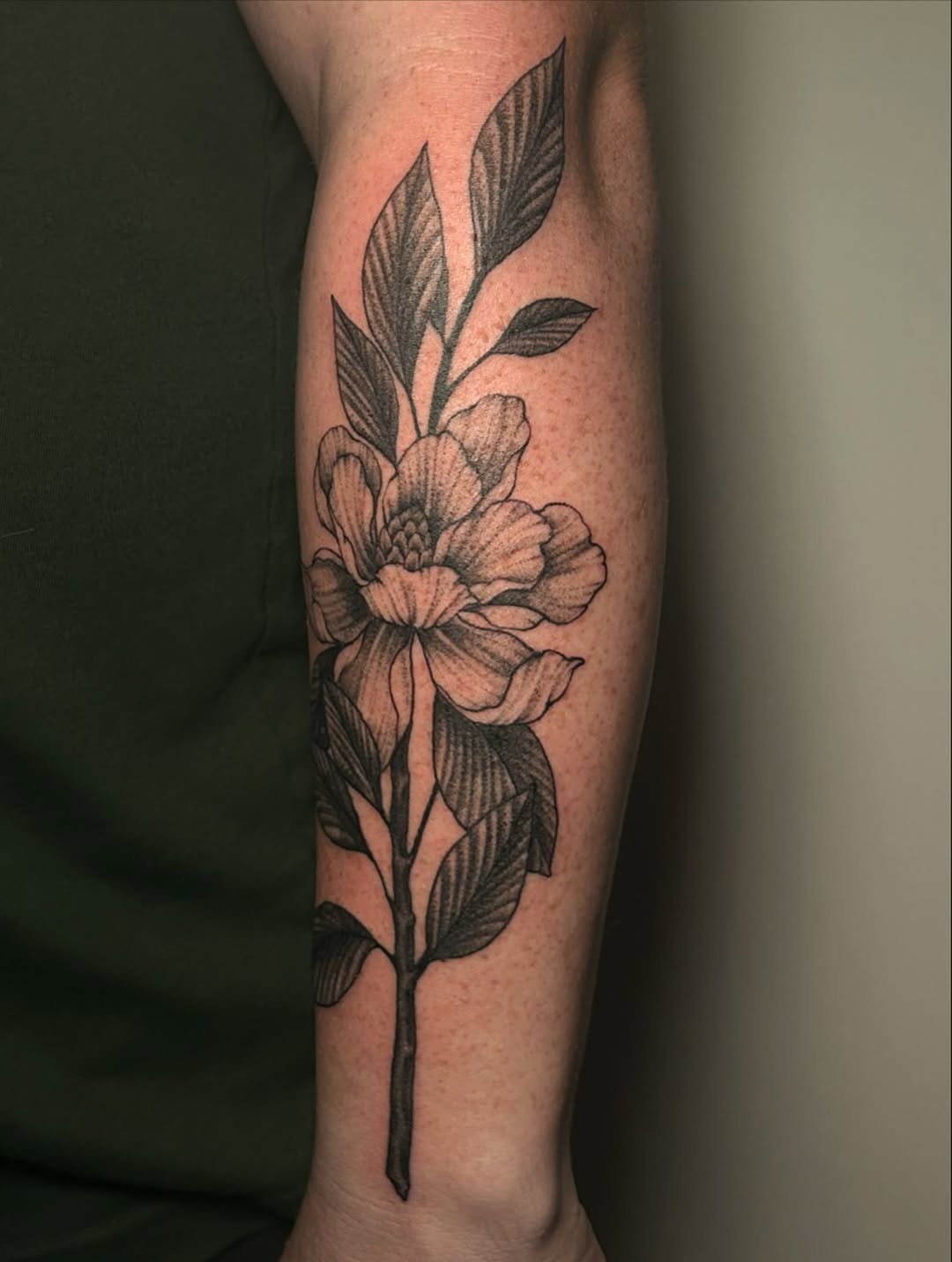 Tattoo by @socratiicrrat โ black_and_grey, fine_line