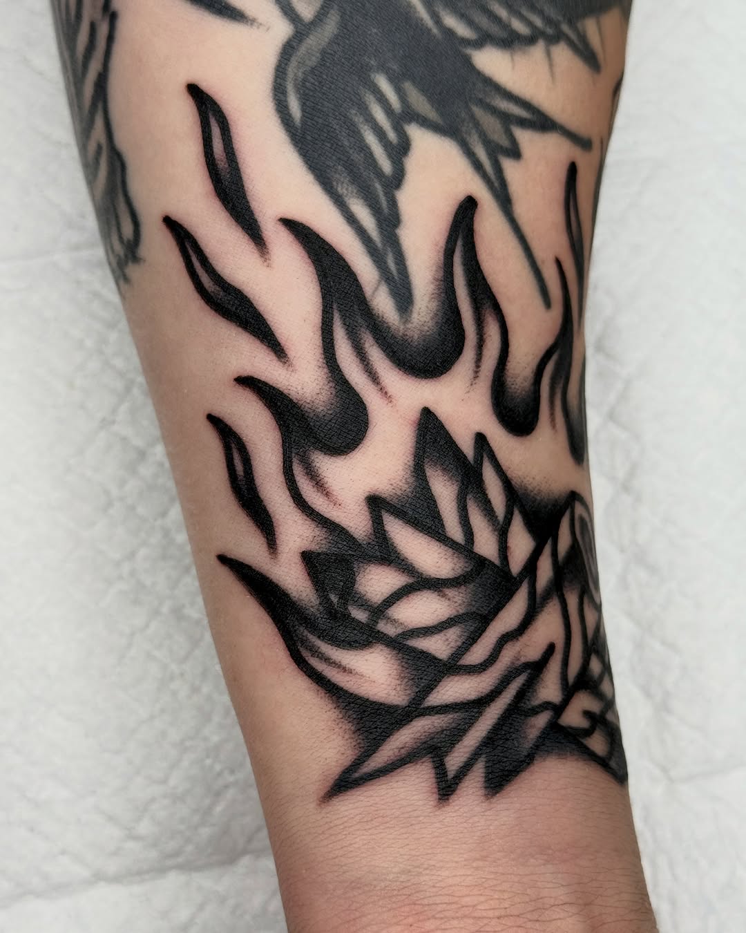Tattoo by @allo_tattooer — blackwork, black_and_grey