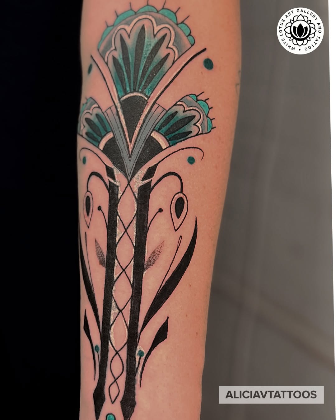 Tattoo by @aliciavtattoos — geometric