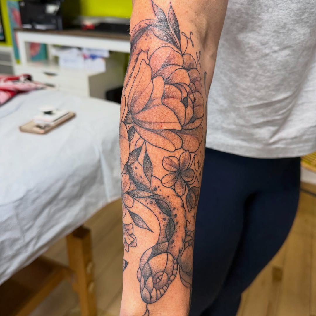 Tattoo by @taylormade_tst — black_and_grey, dotwork