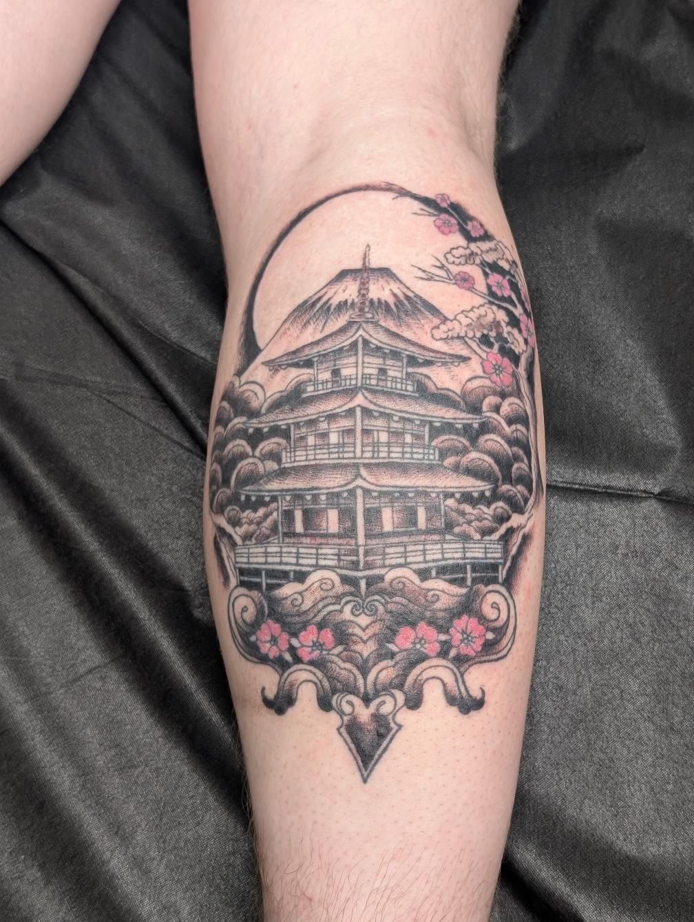 Tattoo by @sarahbean.ink — japanese_irezumi, black_and_grey