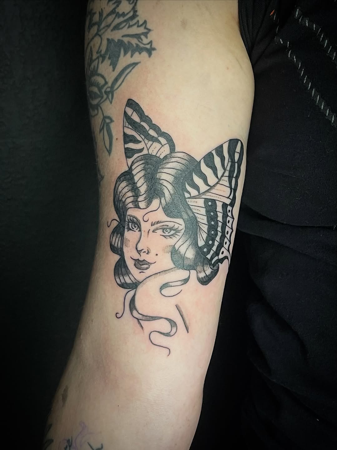 Tattoo by @rachelftattoos — neo_traditional, blackwork