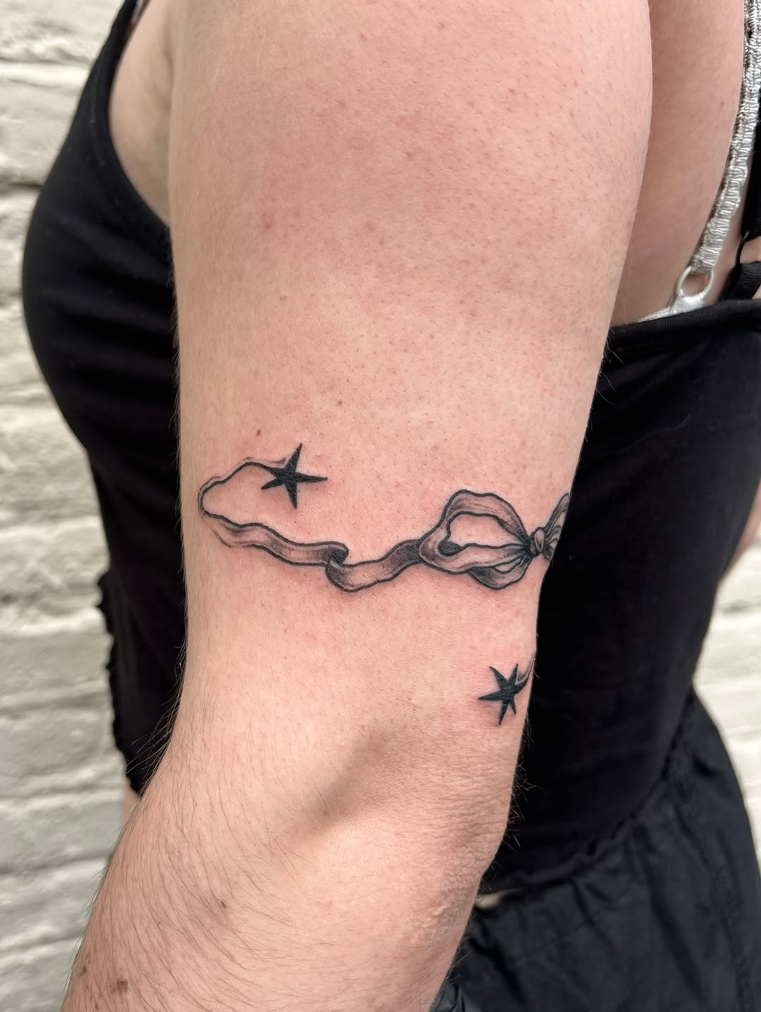 Tattoo by @adieyatty — fine_line, illustrative