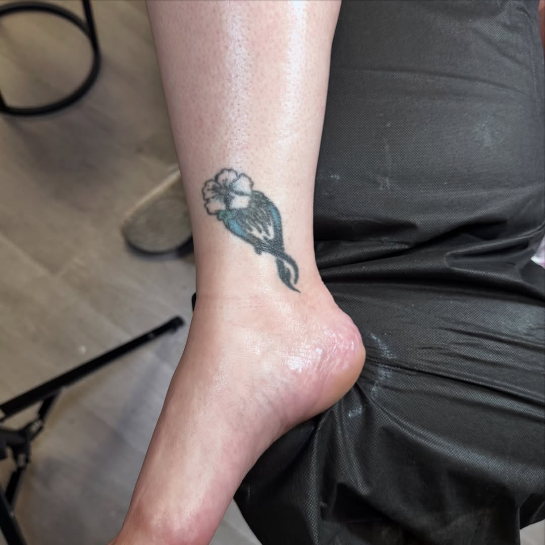 Tattoo by @tattooedbydavid โ illustrative, fine_line