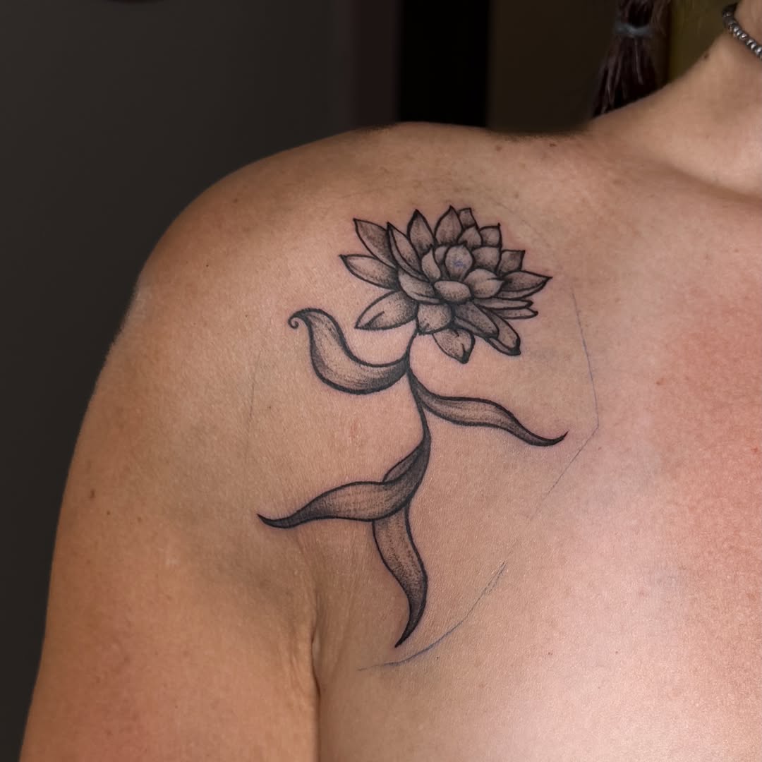 Tattoo by @ikaminks — black_and_grey