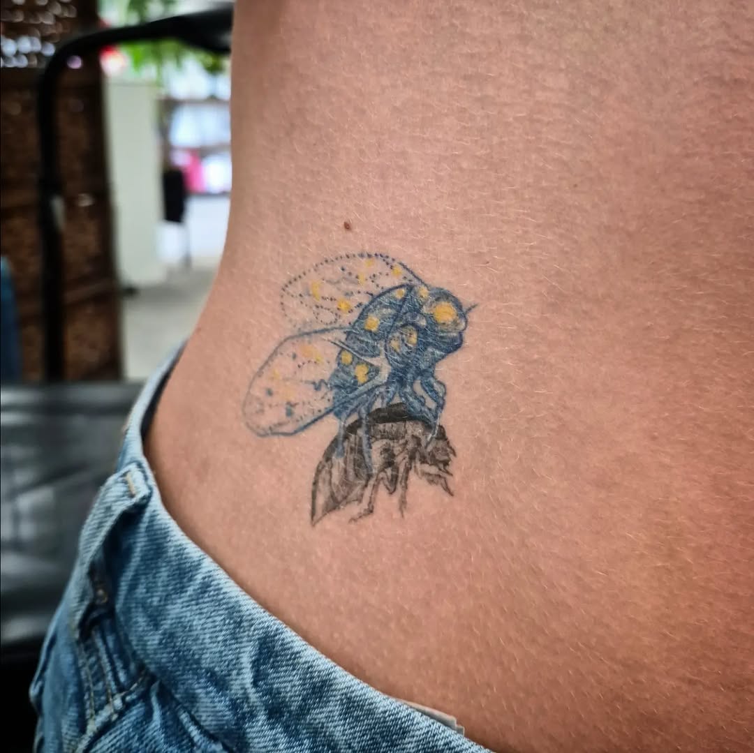 Tattoo by @_lydiathetattoolady — dotwork