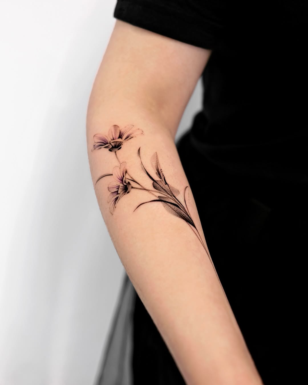 Tattoo by @mukyeon_tattoo — fine_line, black_and_grey