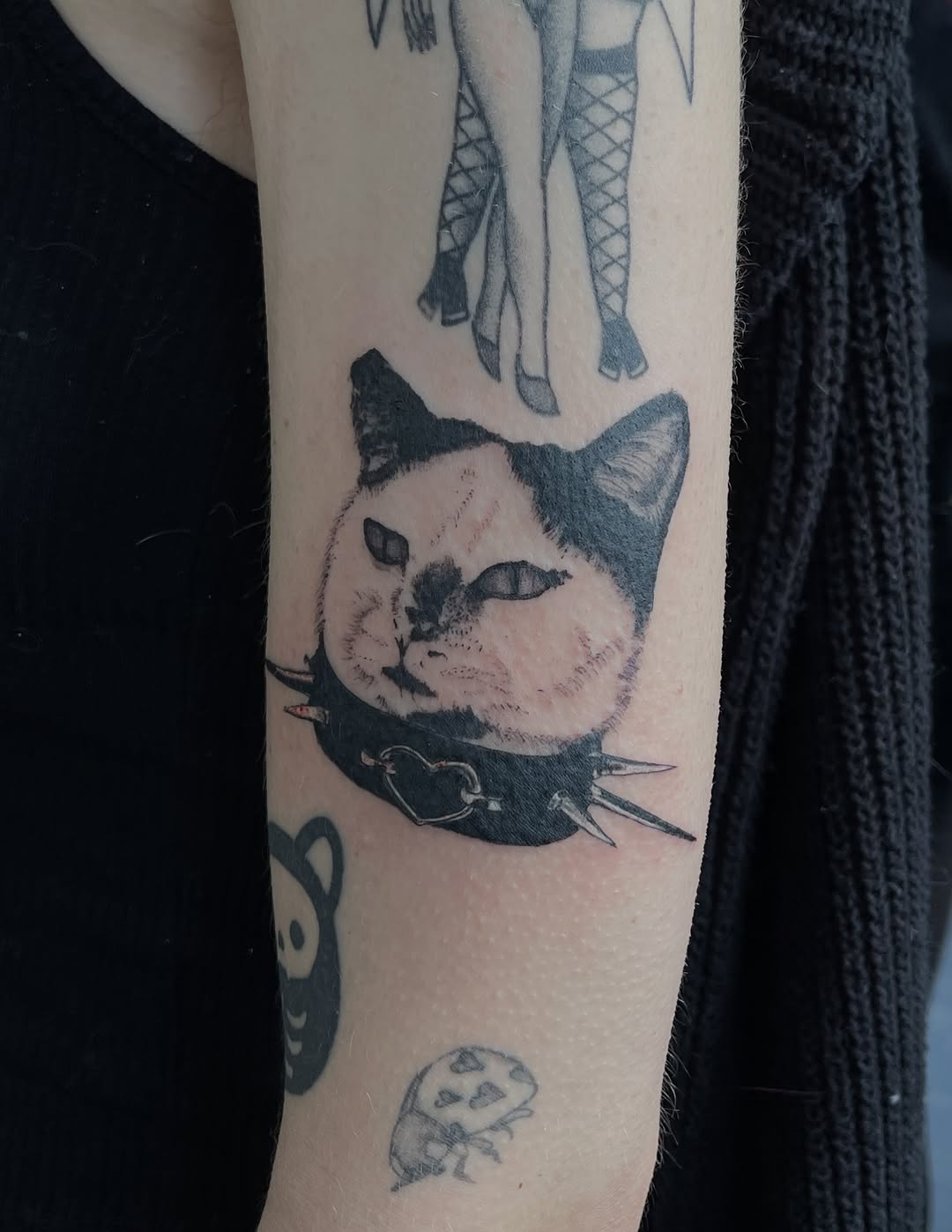 Tattoo by @rachelftattoos — blackwork