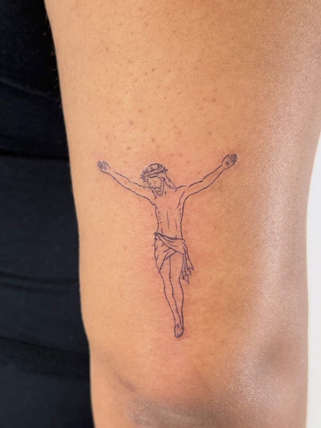 Tattoo by @yuri.tattooist — fine_line, illustrative