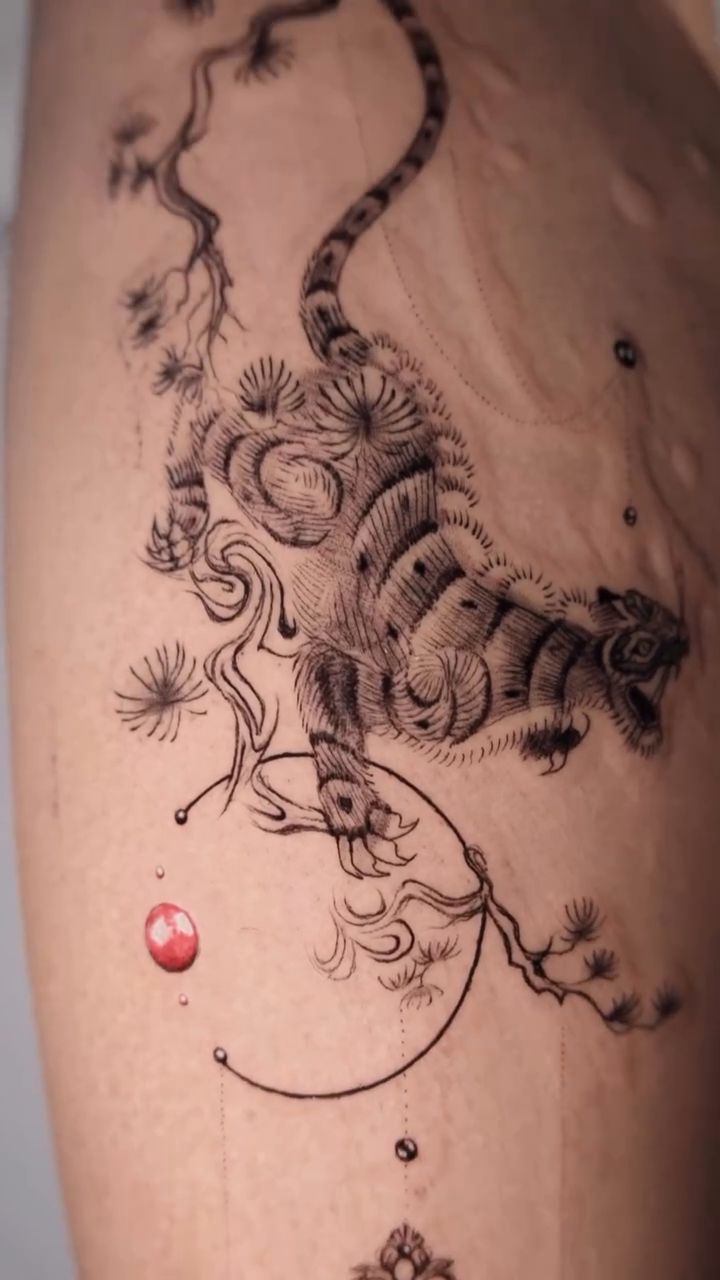 Tattoo by @lilithink โ japanese_irezumi, black_and_grey