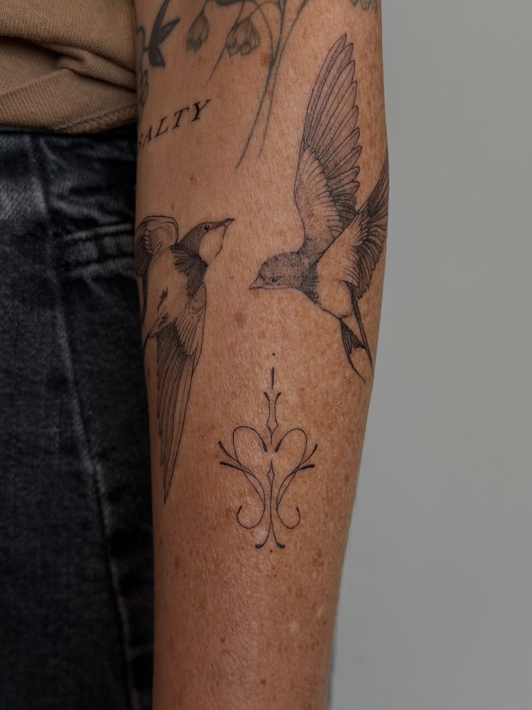 Tattoo by @andyoutattoo — fine_line, illustrative