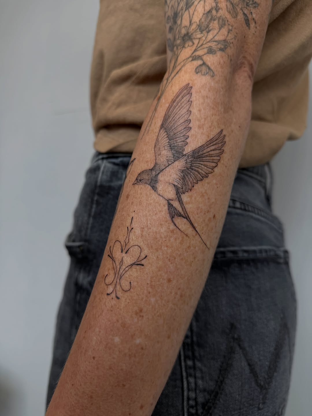 Tattoo by @andyoutattoo — fine_line, illustrative