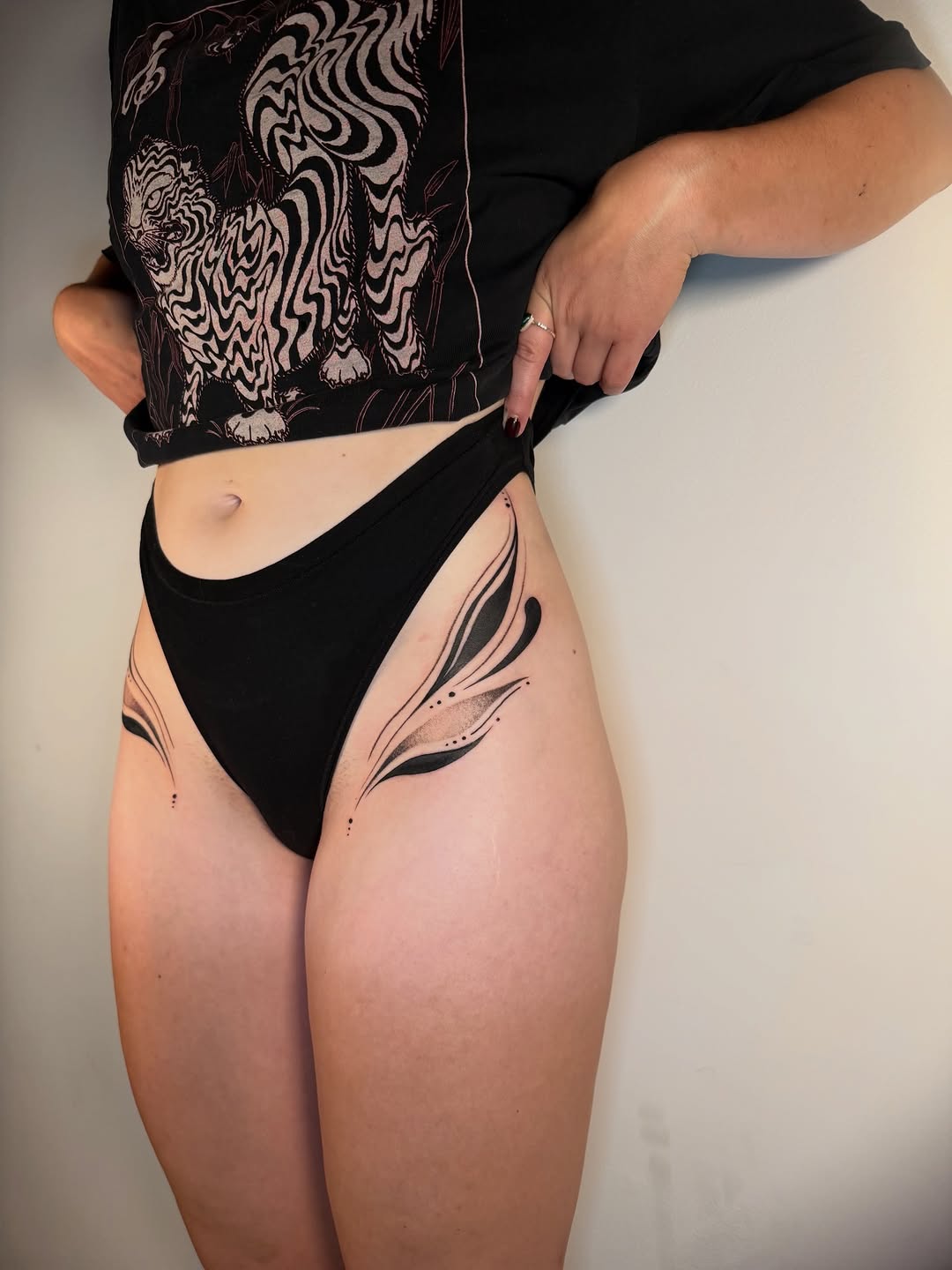 Tattoo by @elisatatts β dotwork