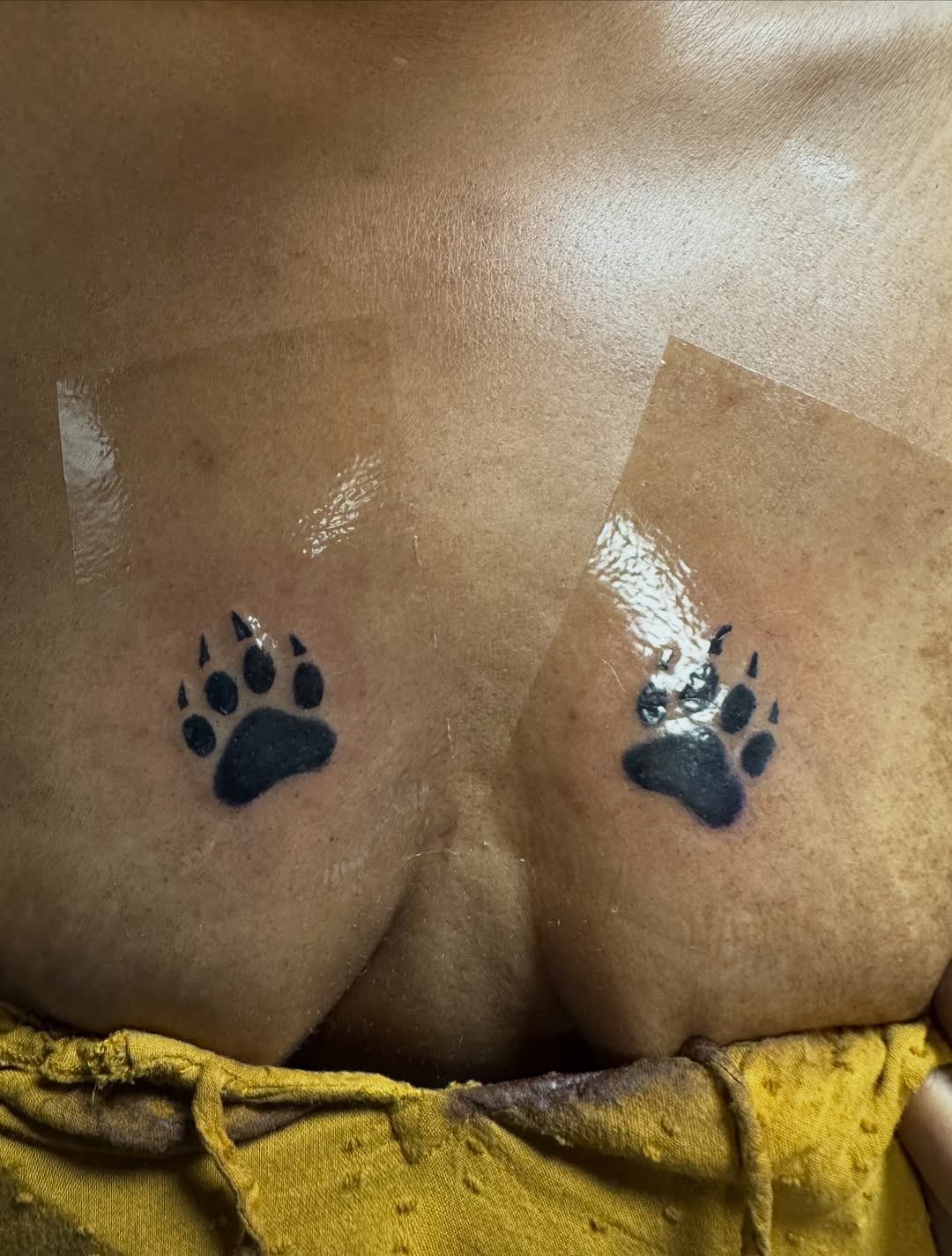 Tattoo by @dee.rtst — blackwork, minimalist