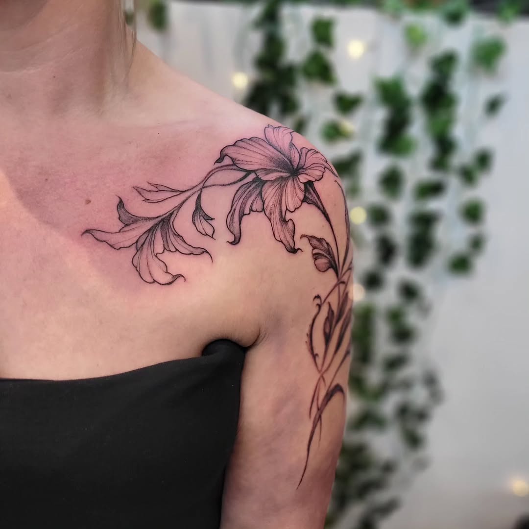 Tattoo by @tatt_uku — fine_line