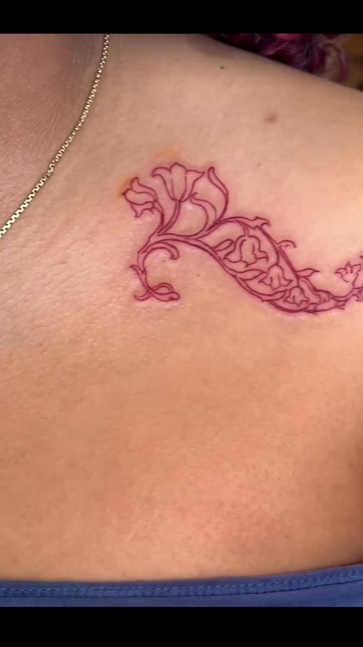 Tattoo by @divagirl_superstar — fine_line