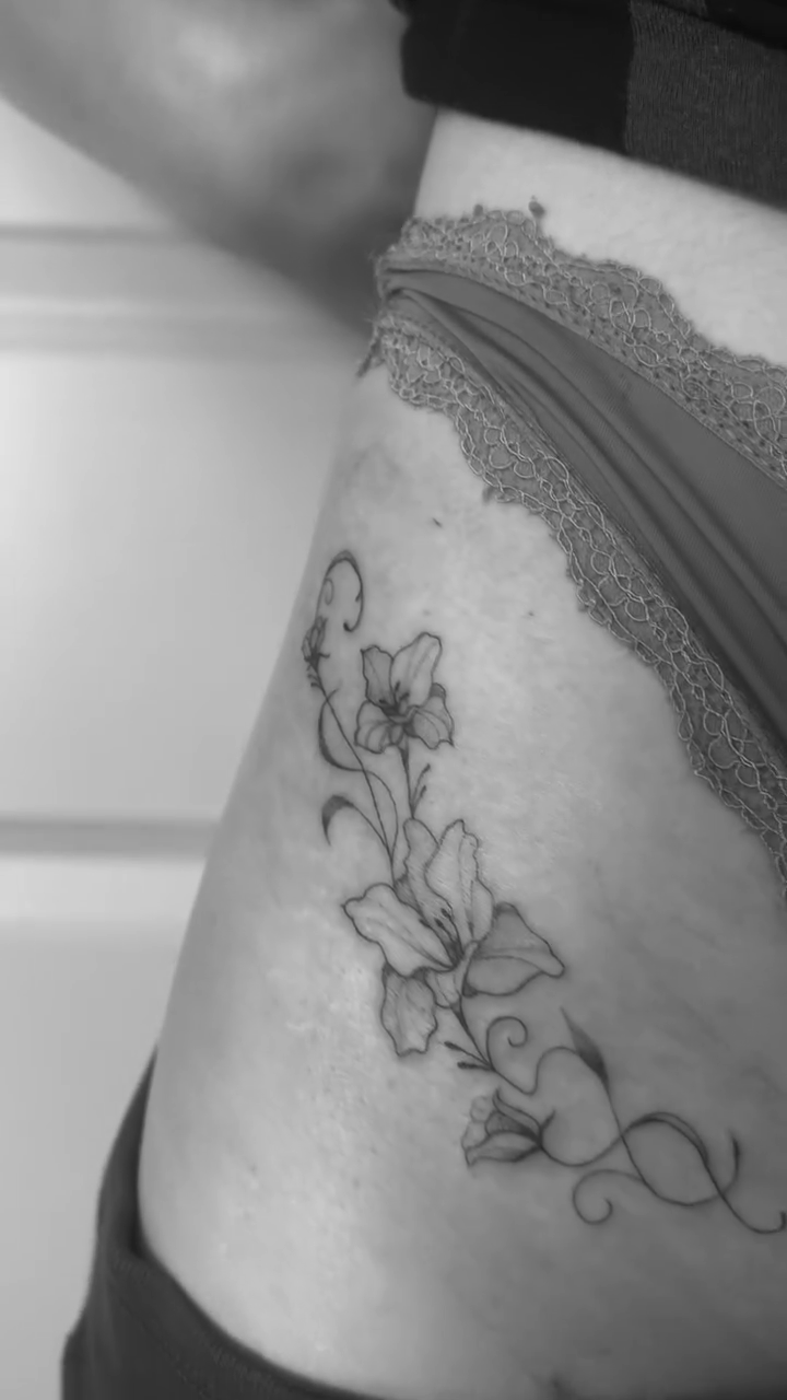 Tattoo by @brooklynn.ink — fine_line