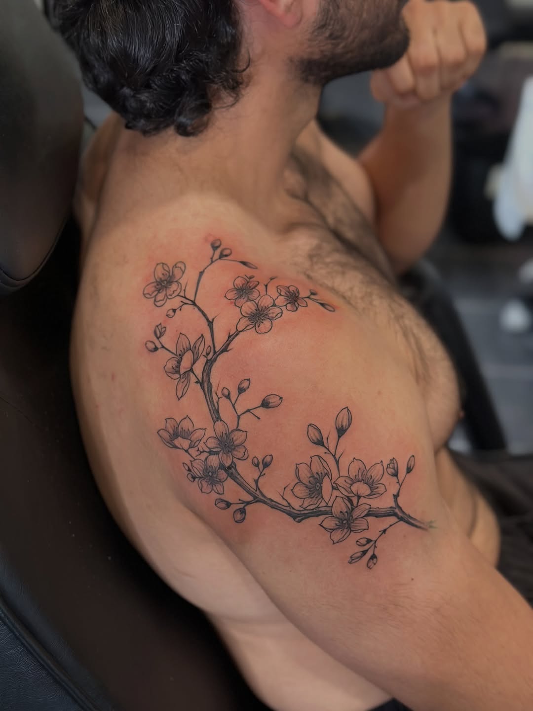 Tattoo by @tuantran.ink — fine_line, black_and_grey