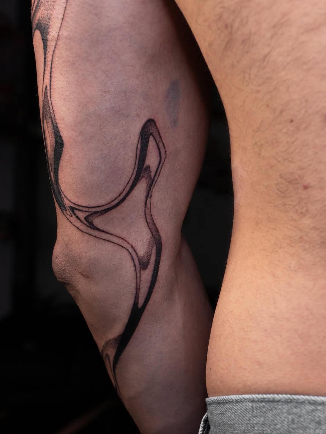 Tattoo by @pietromoleti — illustrative, blackwork