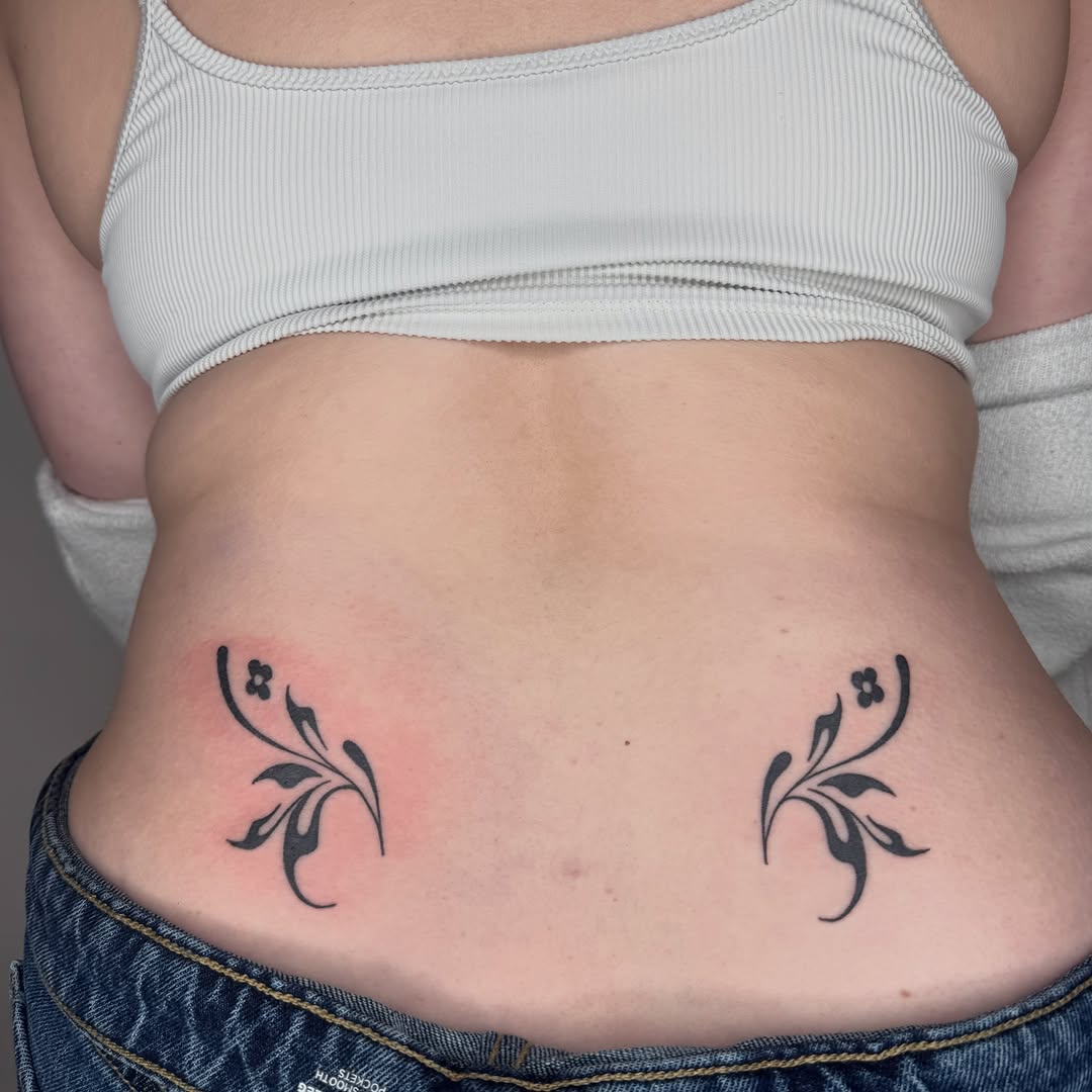 Tattoo by @microwave.00 — fine_line