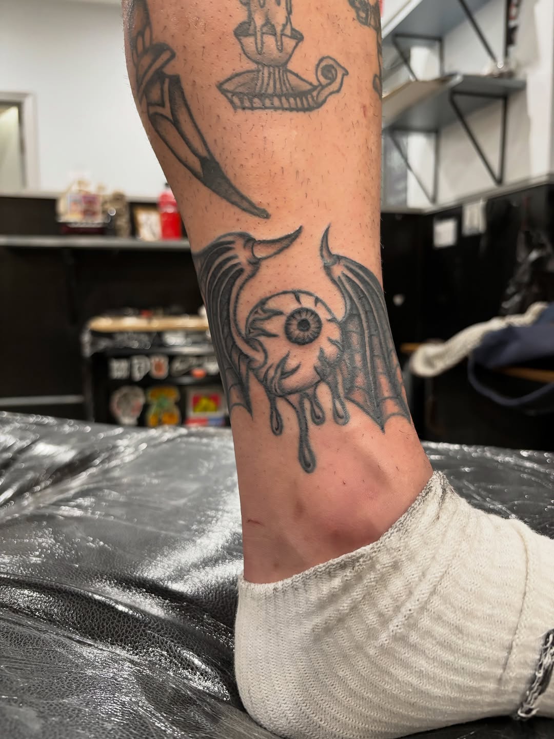 Tattoo by @miklo_tatuajes β black_and_grey