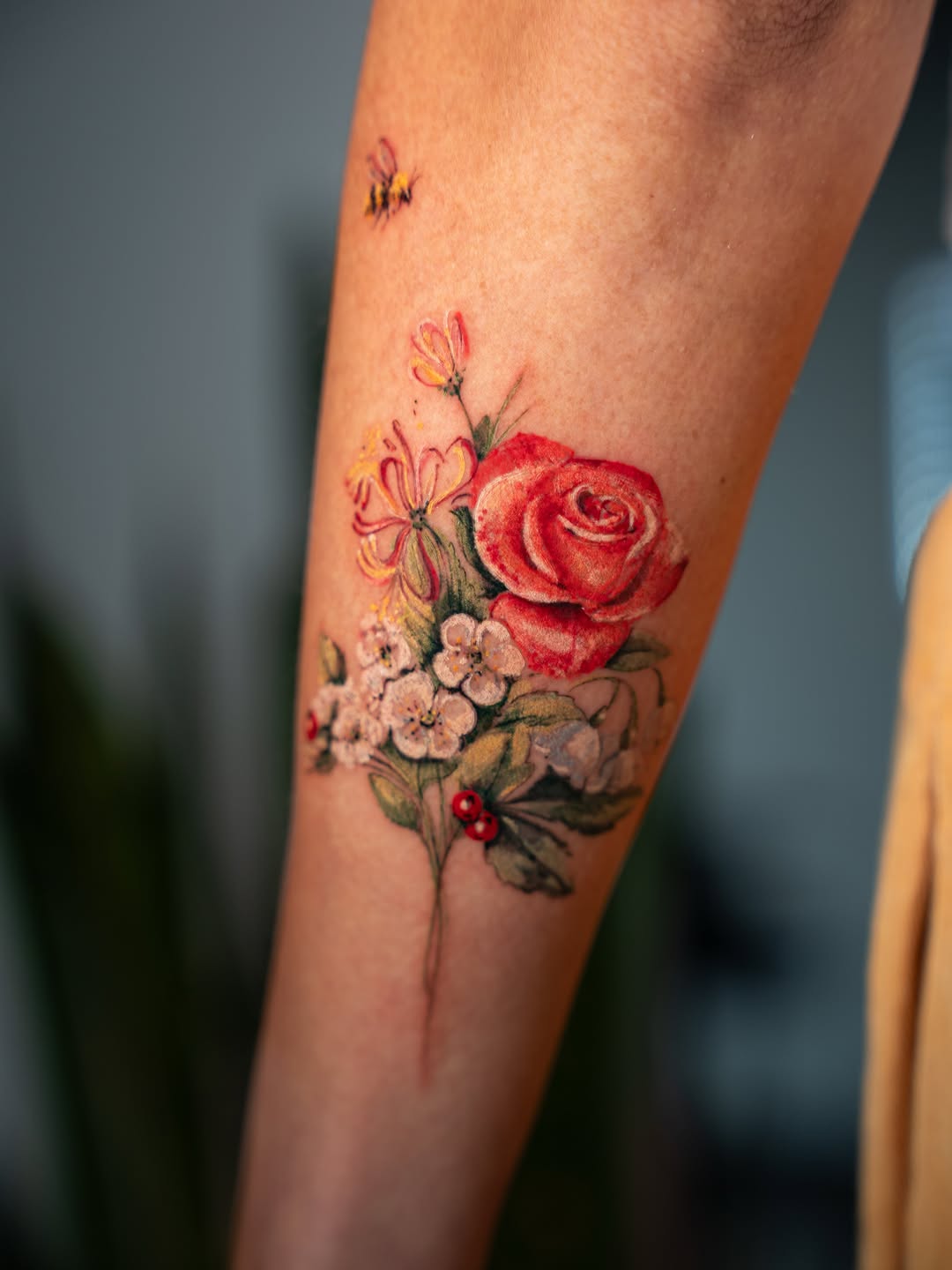 Tattoo by @annakarelina.tattoo — realism, fine_line