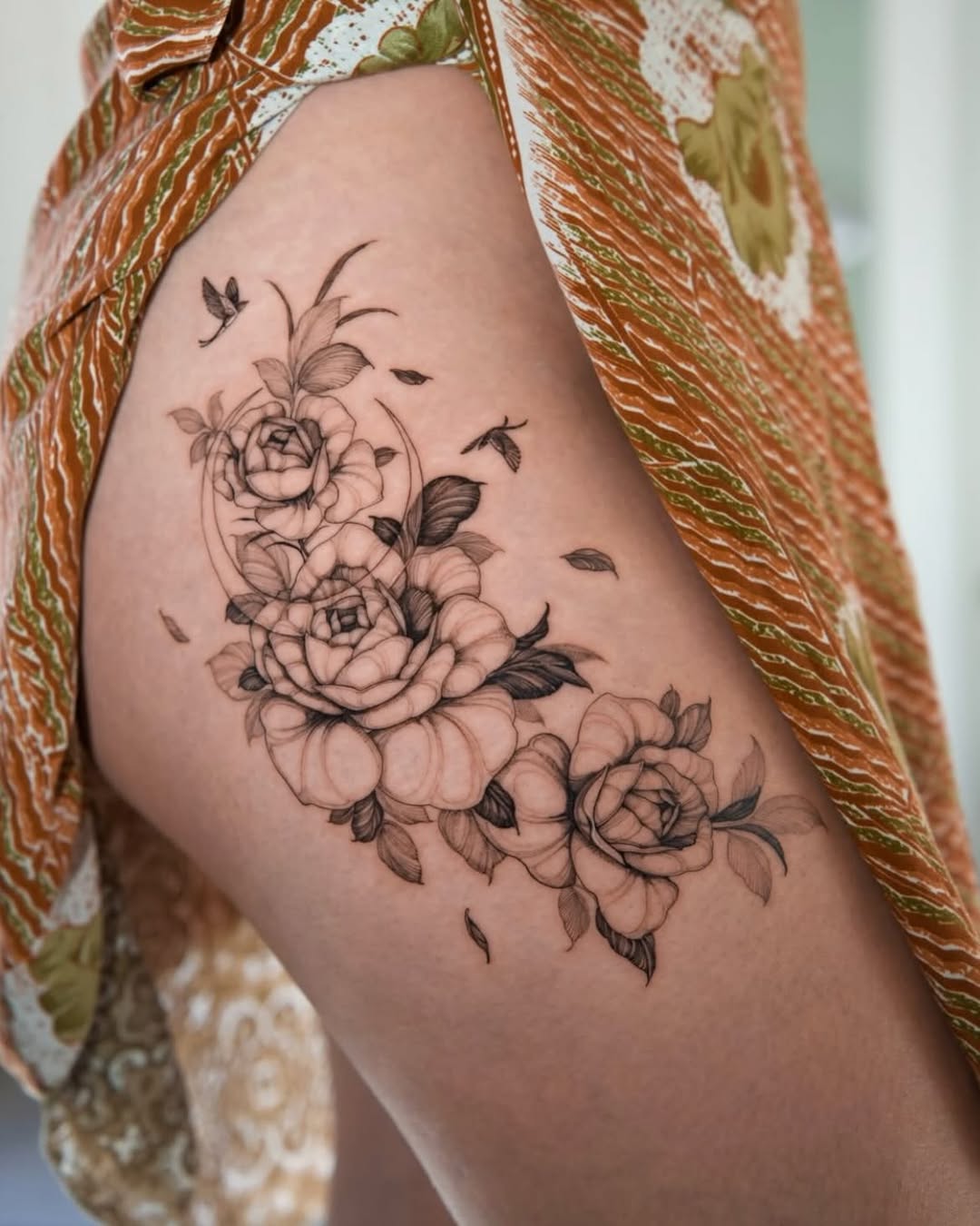 Tattoo by @vanya.ink — fine_line, black_and_grey
