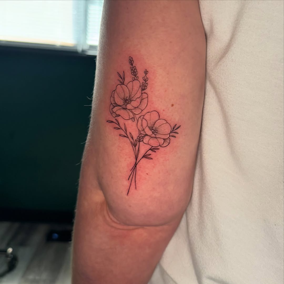 Tattoo by @lesleahipp_tattoo — fine_line, illustrative
