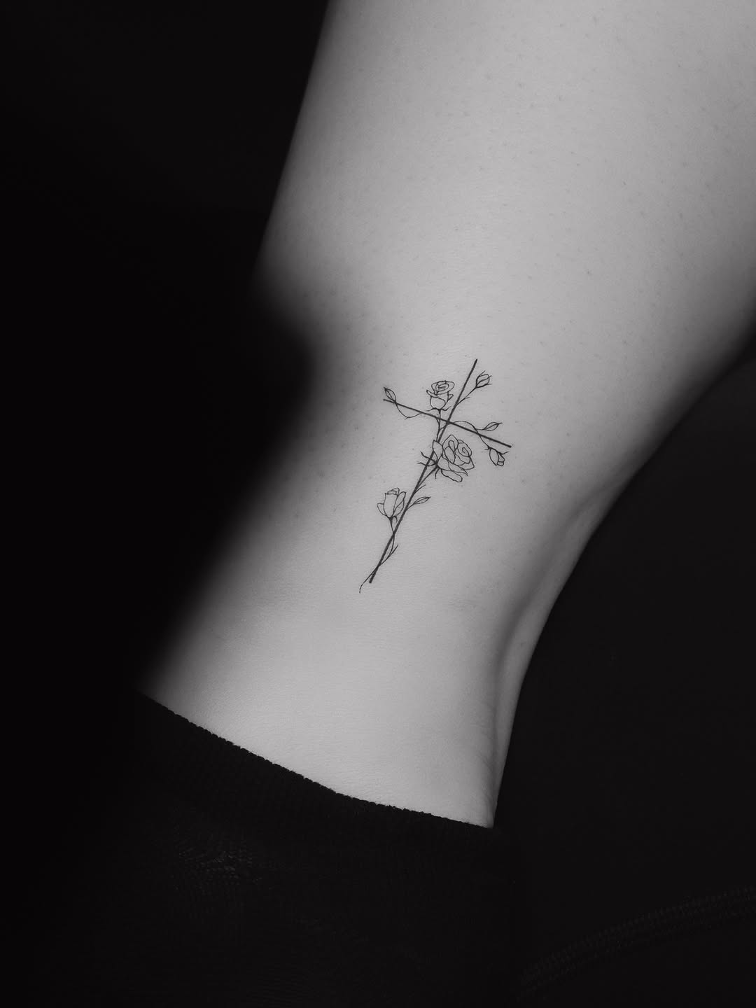 Tattoo by @auras.tattoos — fine_line