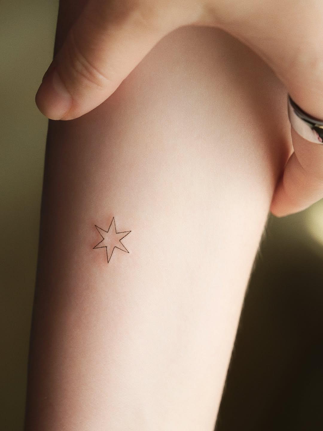 Tattoo by @auras.tattoos — fine_line, minimalist